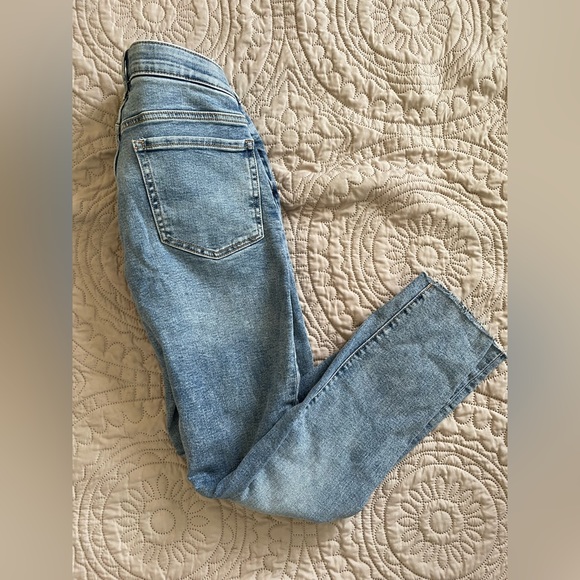 OG straight legged maternity jeans - brand new without tags - Picture 2 of 2